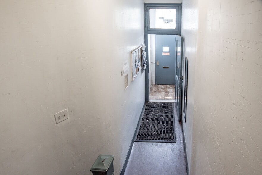 More Photos Of 489 Myrtle Ave, Brooklyn Storefront Retail Residential For Sale