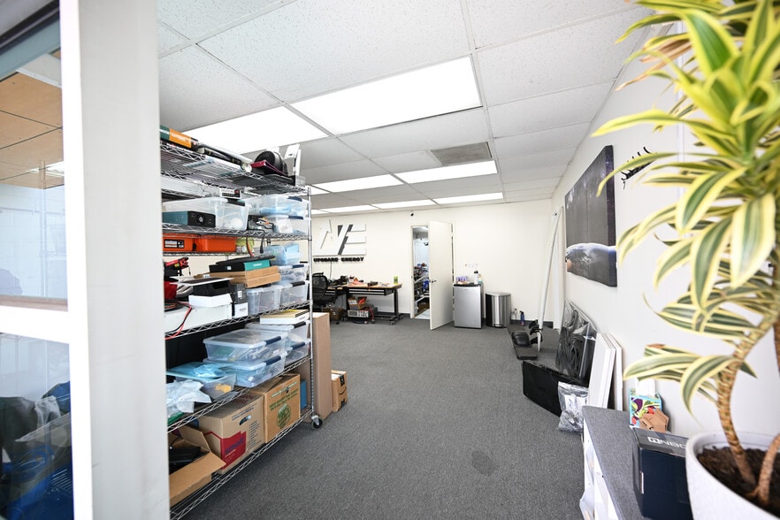 More Photos Of 145 Sheldon St, El Segundo Manufacturing For Lease