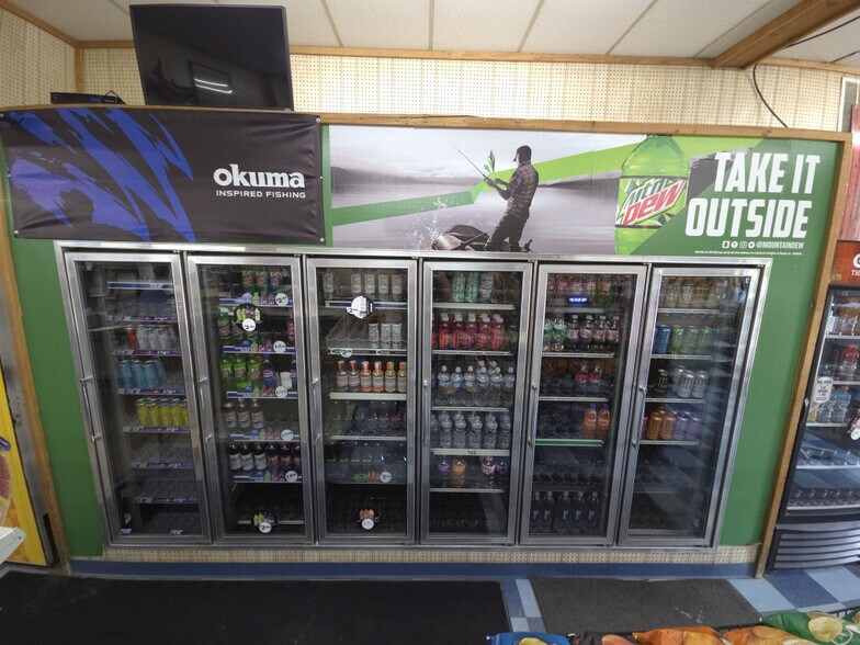 More Photos Of 10543 Old Lake Rd, Lake City Service Station For Sale