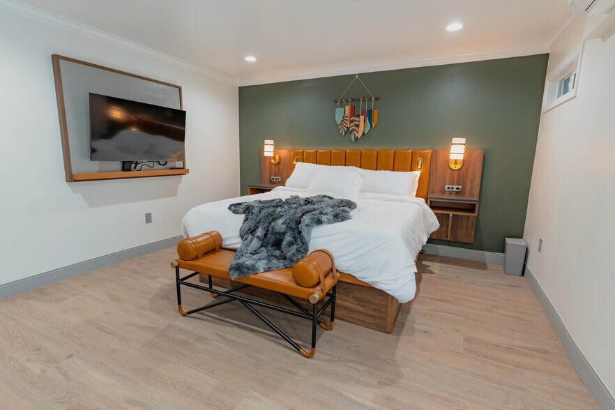 Primary Photo Of 1107 N Broadway, Santa Maria Hotel For Sale