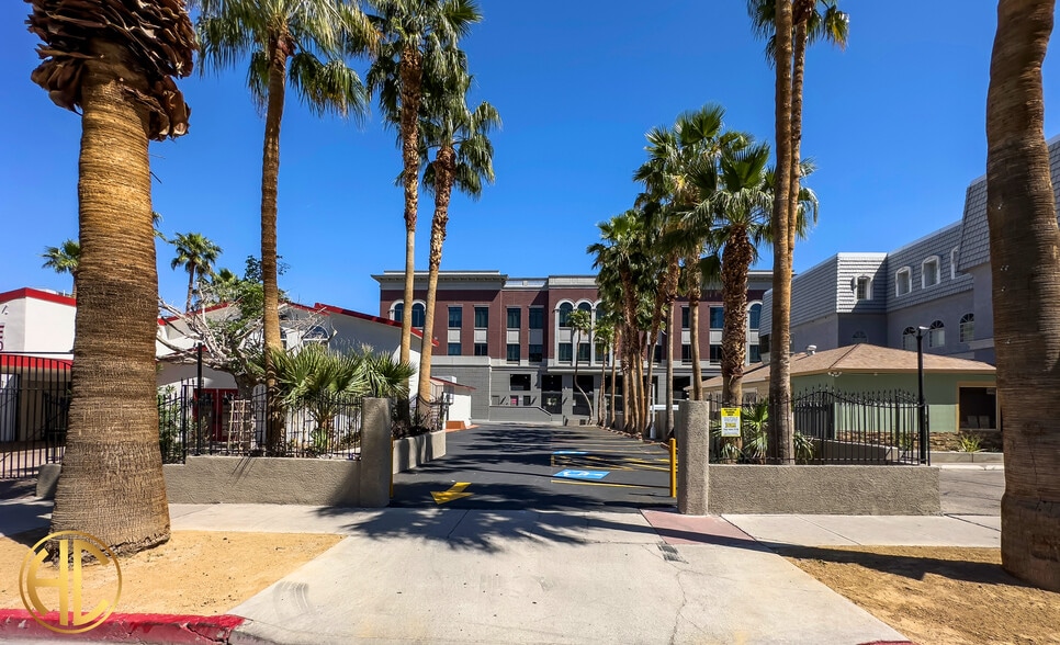 More Photos Of 401 S 6th St, Las Vegas Restaurant For Sale