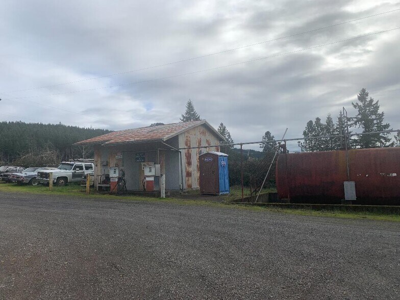 More Photos Of 82415 Lost Creek Rd, Dexter Warehouse For Sale