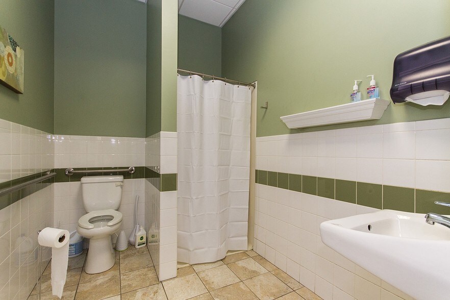 Photo of Ll Floor Ste LeftRight