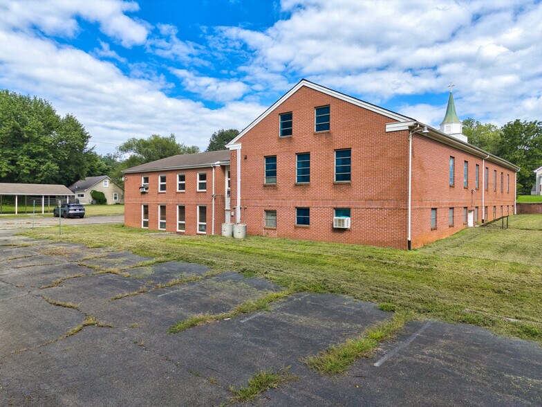 More Photos Of 1219 Second St, Radford Religious Facility For Sale