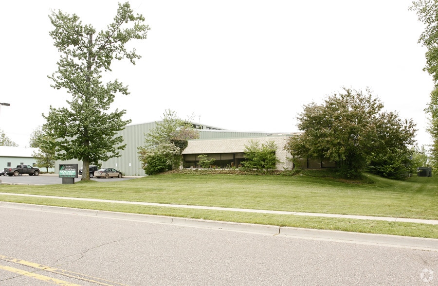 Primary Photo Of 1111 Fenway Cir, Fenton Warehouse For Lease
