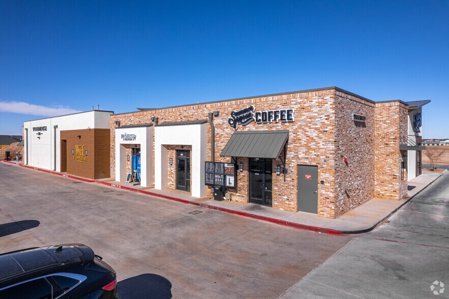 More Photos Of 11010 Slide Rd, Lubbock Storefront Retail Office For Lease