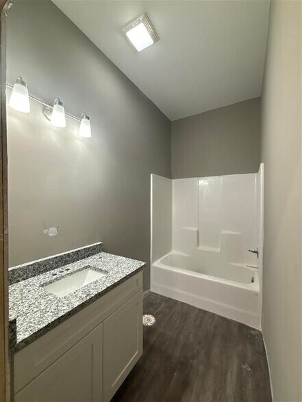 More Photos Of 1344 Park St, Bowling Green Multifamily For Sale