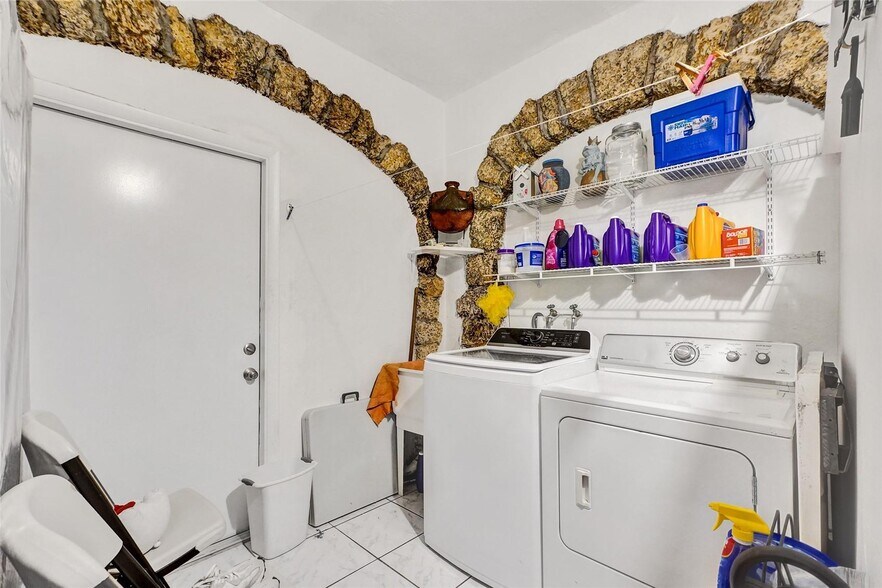 More Photos Of 2024 Alton Rd, Miami Beach Apartments For Sale