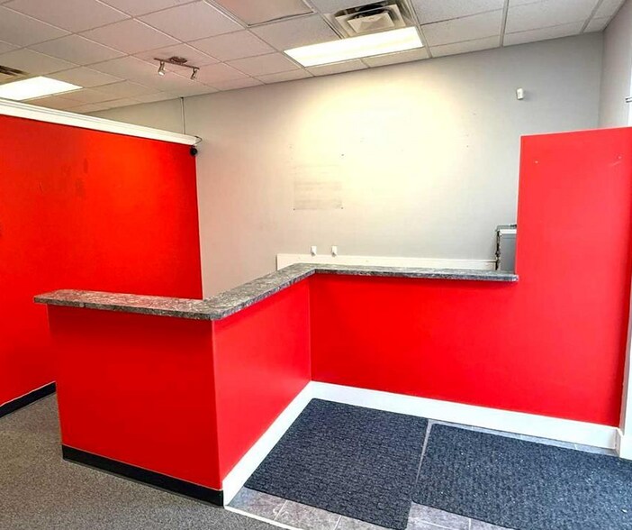 More Photos Of 5212 48 St, Red Deer Office For Sale