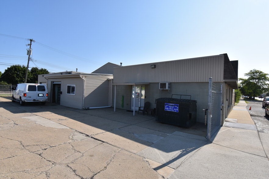 More Photos Of 45-47 E 10 Mile Rd, Madison Heights Warehouse For Sale