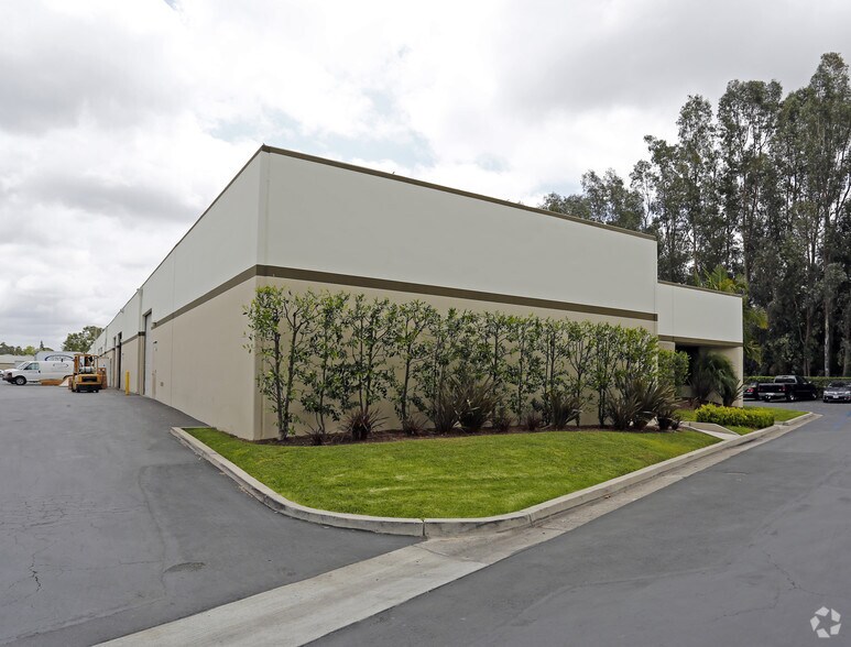 More Photos Of 23052 Alcalde Dr, Laguna Hills Office For Sale