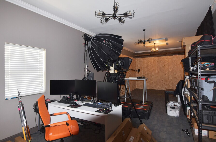 More Photos Of , Nashville Unknown For Sale