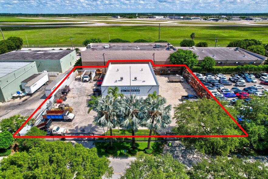 More Photos Of 14701 SW 137th St, Miami Light Distribution For Lease
