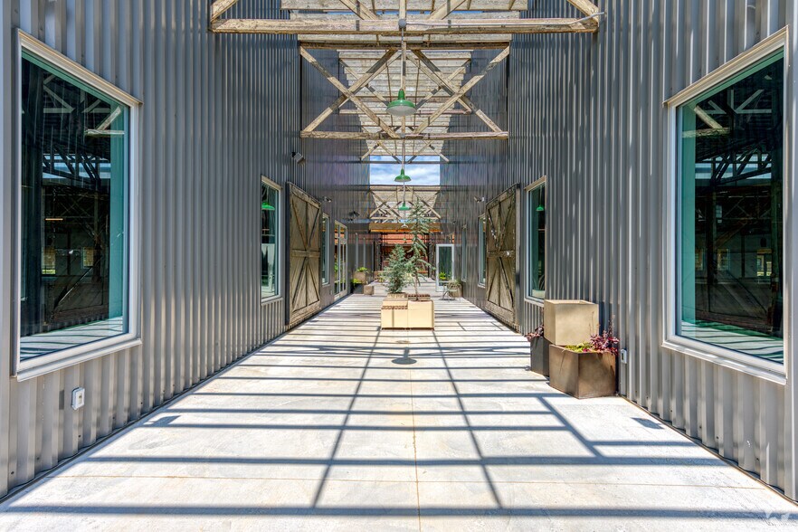 More Photos Of 1801 N Graham St, Charlotte Office For Lease