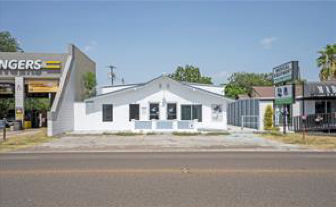 Primary Photo Of 517 N 10th St, McAllen Freestanding For Sale