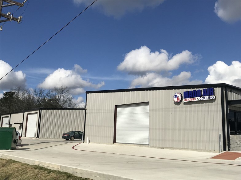 Primary Photo Of 24706 Loop 494, Porter Flex For Lease