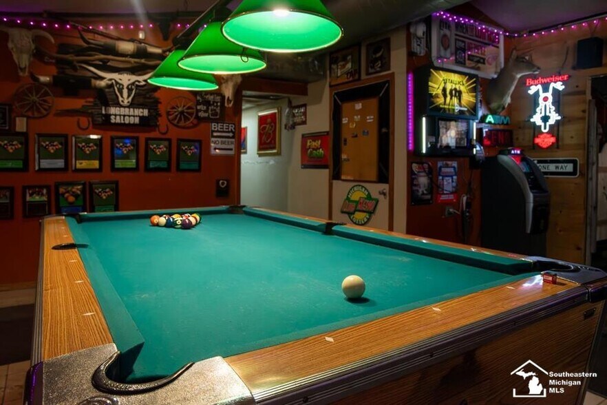 More Photos Of 10221 Telegraph Rd, Carleton Bar For Sale