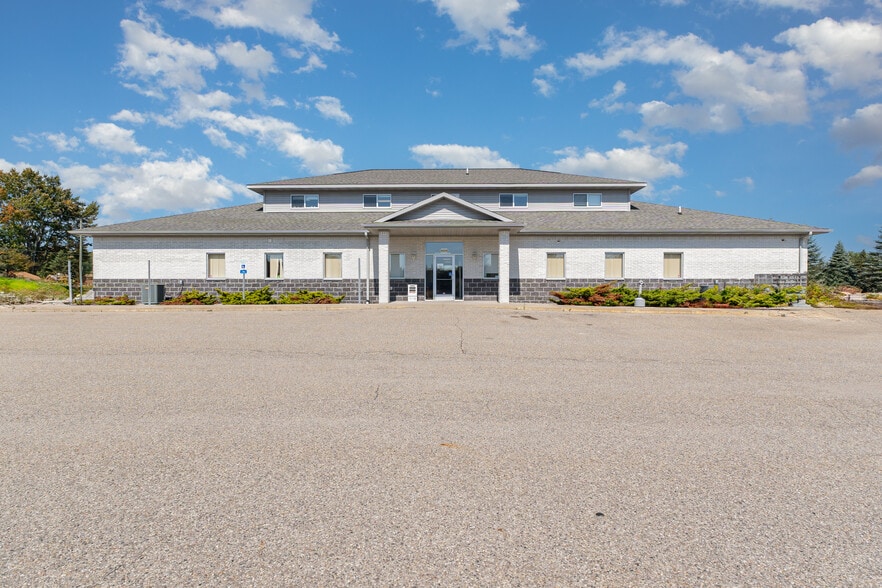 More Photos Of 4489 M 61, Standish Healthcare For Sale