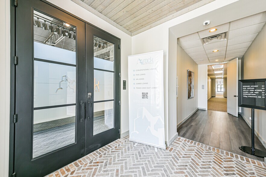 More Photos Of 14340 Memorial Dr, Houston Office For Lease