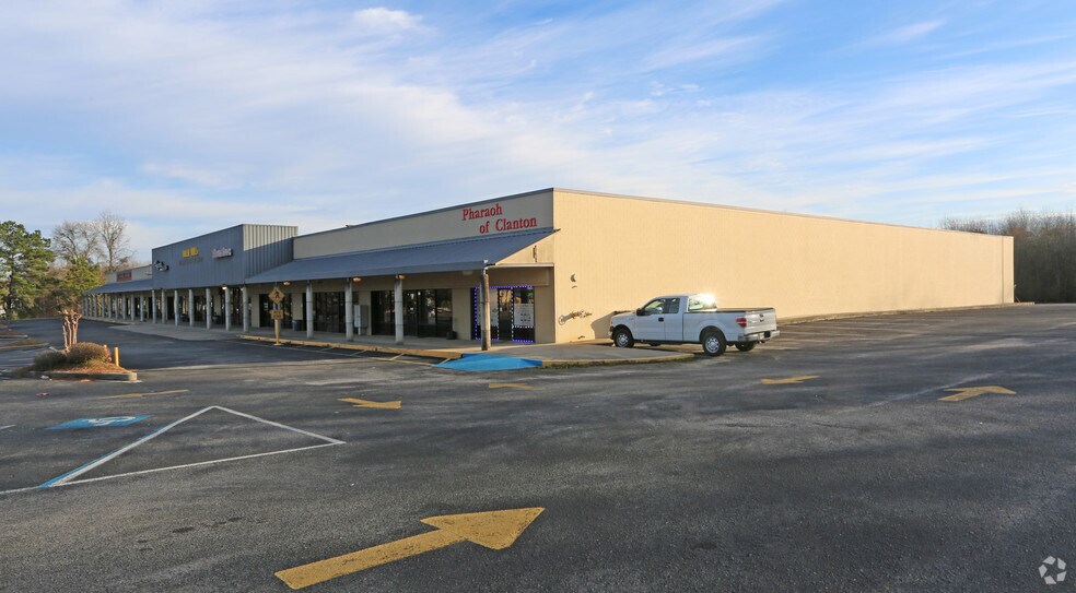 Primary Photo Of 200 Town Mart, Clanton General Retail For Sale