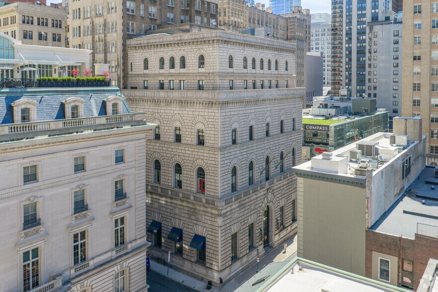 More Photos Of 1435-1441 Walnut St, Philadelphia Office For Lease