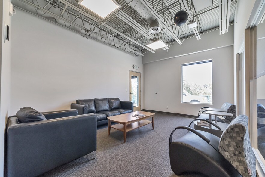 More Photos Of 2560 28th St, Boulder Office For Lease