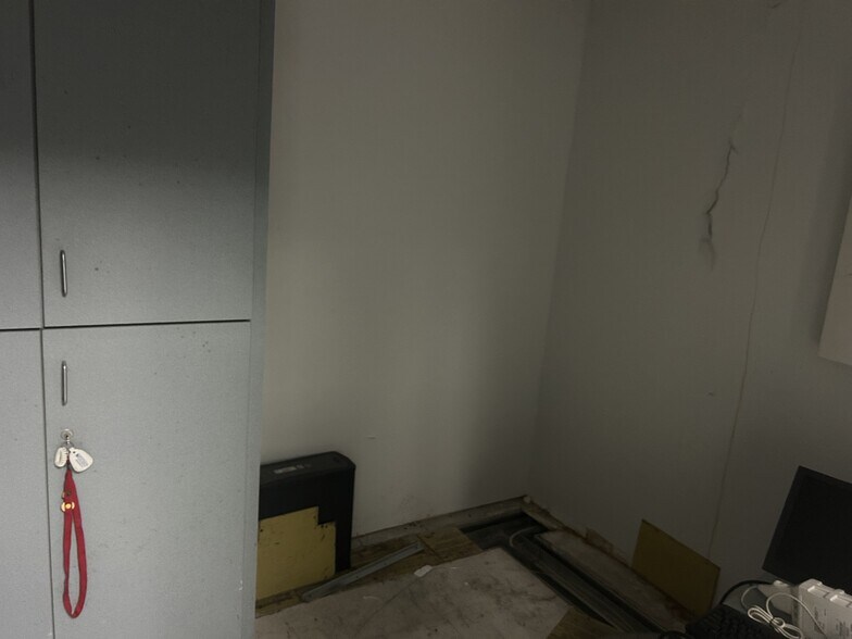 More Photos Of 6905 Old Wolf Bay Rd, Palatka Medical For Sale