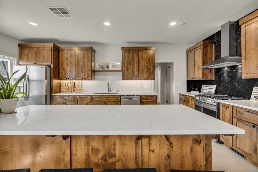 More Photos Of 2439 E Admiral Pl, Tulsa Manufacturing For Sale