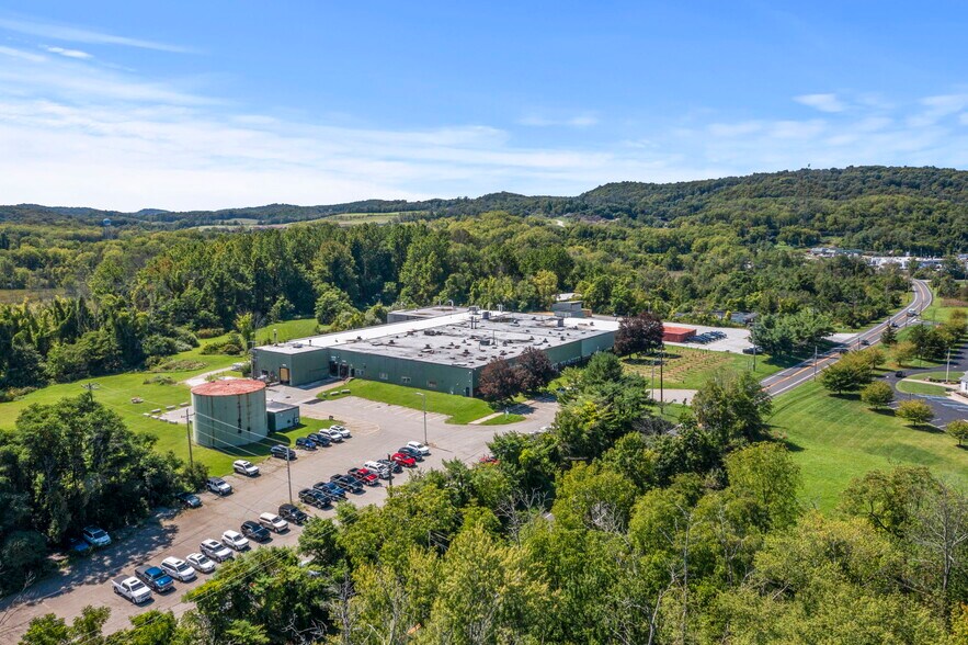 Primary Photo Of 1434-1440 County Rd, Wantage Warehouse For Sale