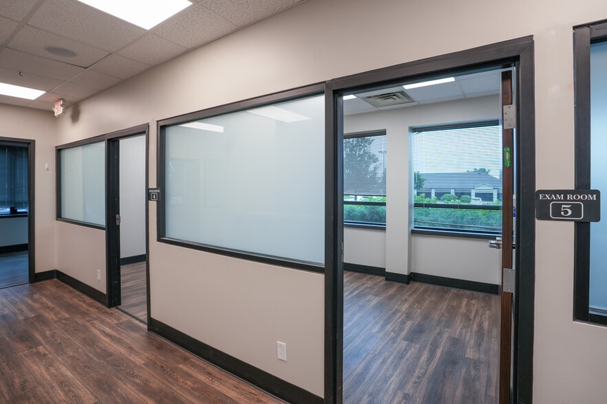 More Photos Of 120 Prosperous Pl, Lexington Office For Lease