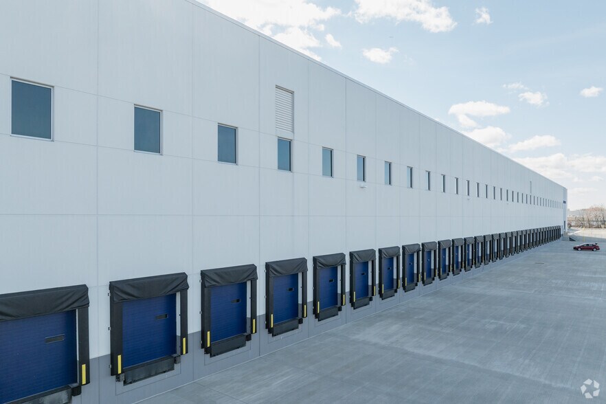 More Photos Of 1098 US-46, Ridgefield Warehouse For Lease