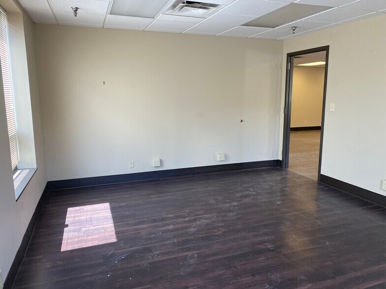 More Photos Of 466 E Brighton Ave, Syracuse Distribution For Sale