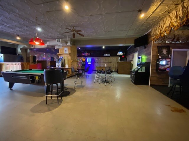 More Photos Of 1331 2nd St, Stevens Point Bar For Sale