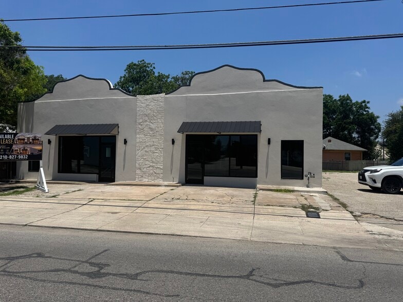 More Photos Of 1812 S Presa St, San Antonio Freestanding For Lease
