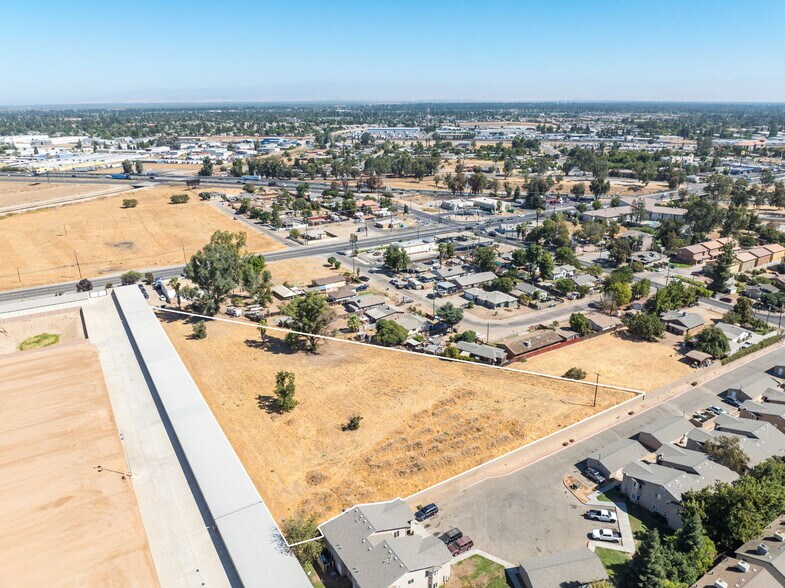 More Photos Of 5595 W Shaw Ave, Fresno Land For Sale
