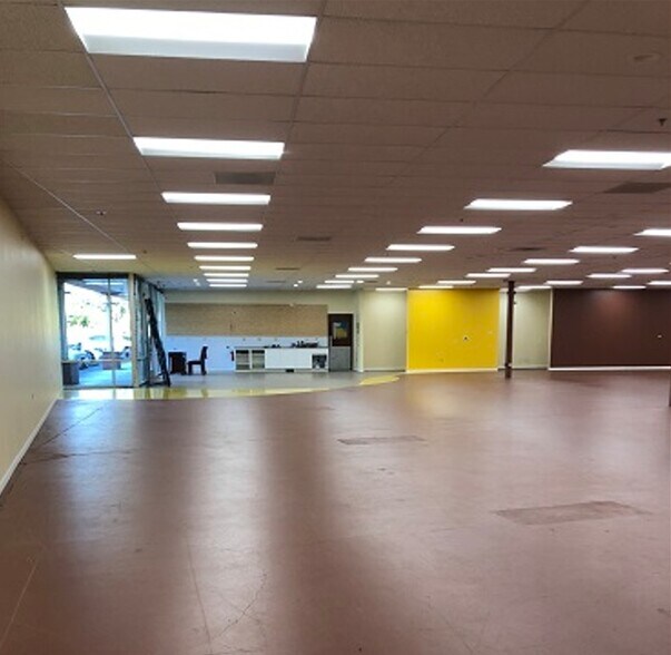 More Photos Of 5055-5083 NE 122nd Ave, Portland Storefront For Lease