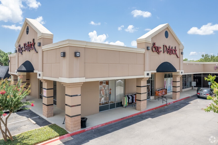 Primary Photo Of 5222 Burnet Rd, Austin Unknown For Lease