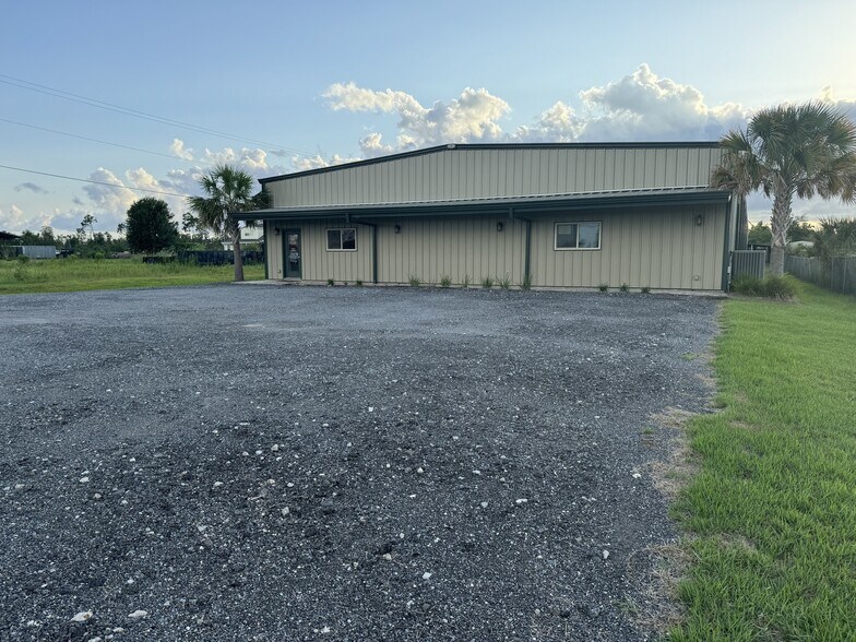 More Photos Of 2325 Transmitter Rd, Panama City Warehouse For Sale