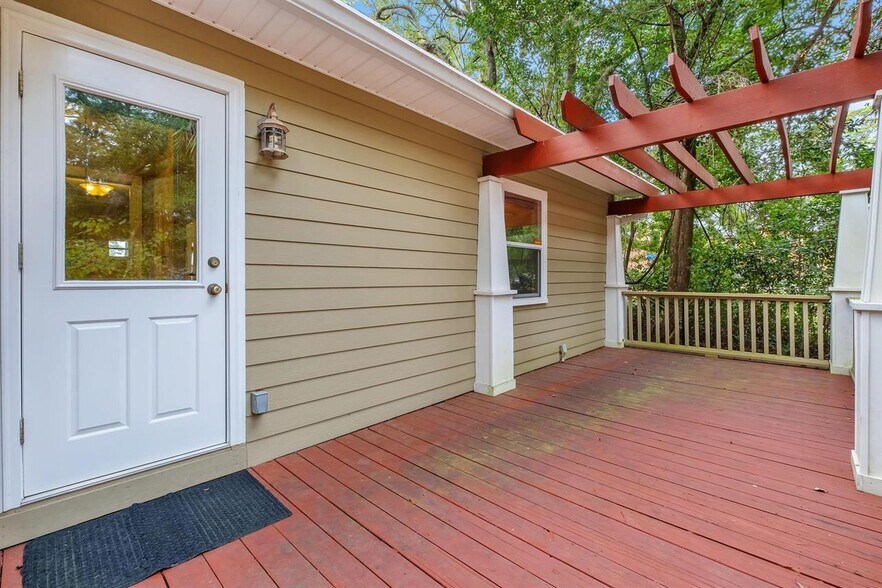More Photos Of 1320 Cherry Laurel St, Tallahassee Office Residential For Sale