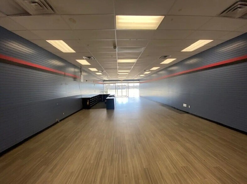 More Photos Of 6404 Groom Rd, Baker General Retail For Lease