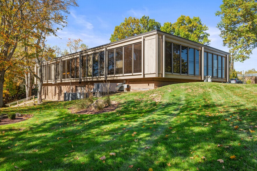 Primary Photo Of 11 Mayview Rd, Bridgeville Office For Sale