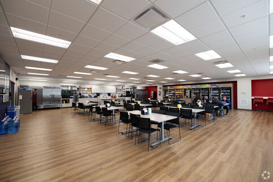 More Photos Of 603 Queensbury Ave, Queensbury Distribution For Sale