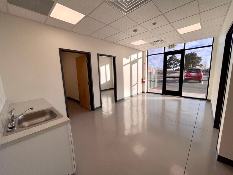 More Photos Of 4320 Barnes Rd, Colorado Springs Light Distribution For Lease