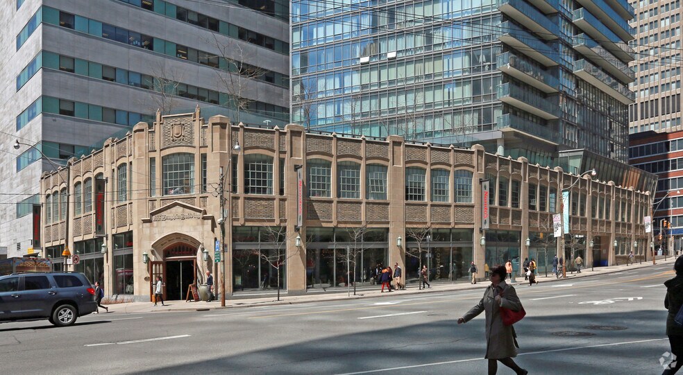 More Photos Of 828-832 Bay St, Toronto Storefront Retail Office For Lease