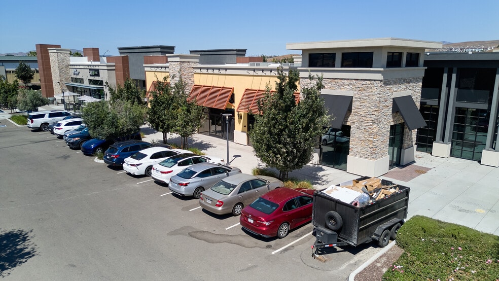 More Photos Of 4705-4729 Livermore Outlets Dr, Livermore Unknown For Lease