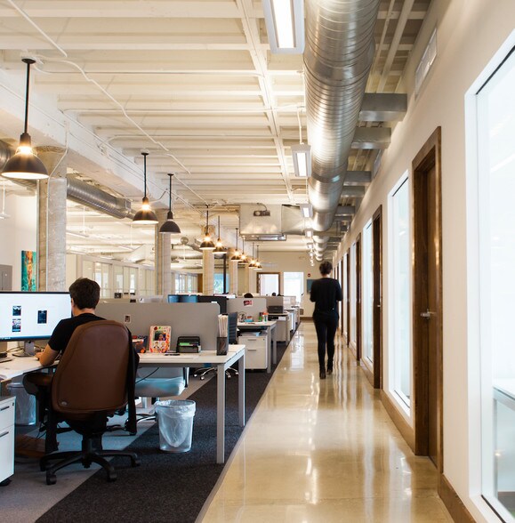 More Photos Of 2980-3000 McFarlane Rd, Coconut Grove Loft Creative Space For Lease