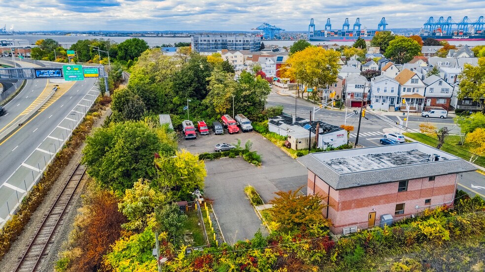 More Photos Of 256 Kennedy Blvd, Bayonne Land For Lease