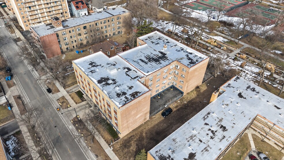 More Photos Of 7733 S South Shore Dr, Chicago Apartments For Sale