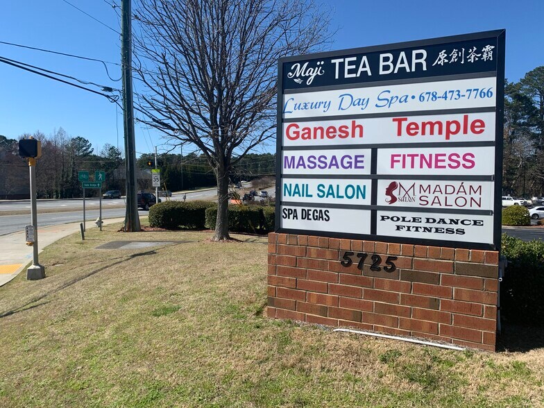 More Photos Of 5725 State Bridge Rd, Johns Creek Freestanding For Lease