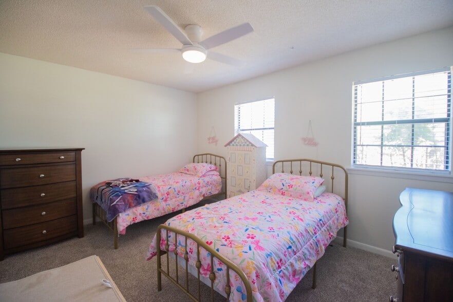 More Photos Of 6120 New Jesup Hwy, Brunswick Apartments For Sale